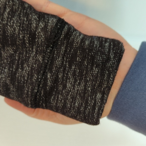 Boys Size Small Children's Place Black Sherpa Lined Hood Zip Sweatshirt - Picture 9 of 9